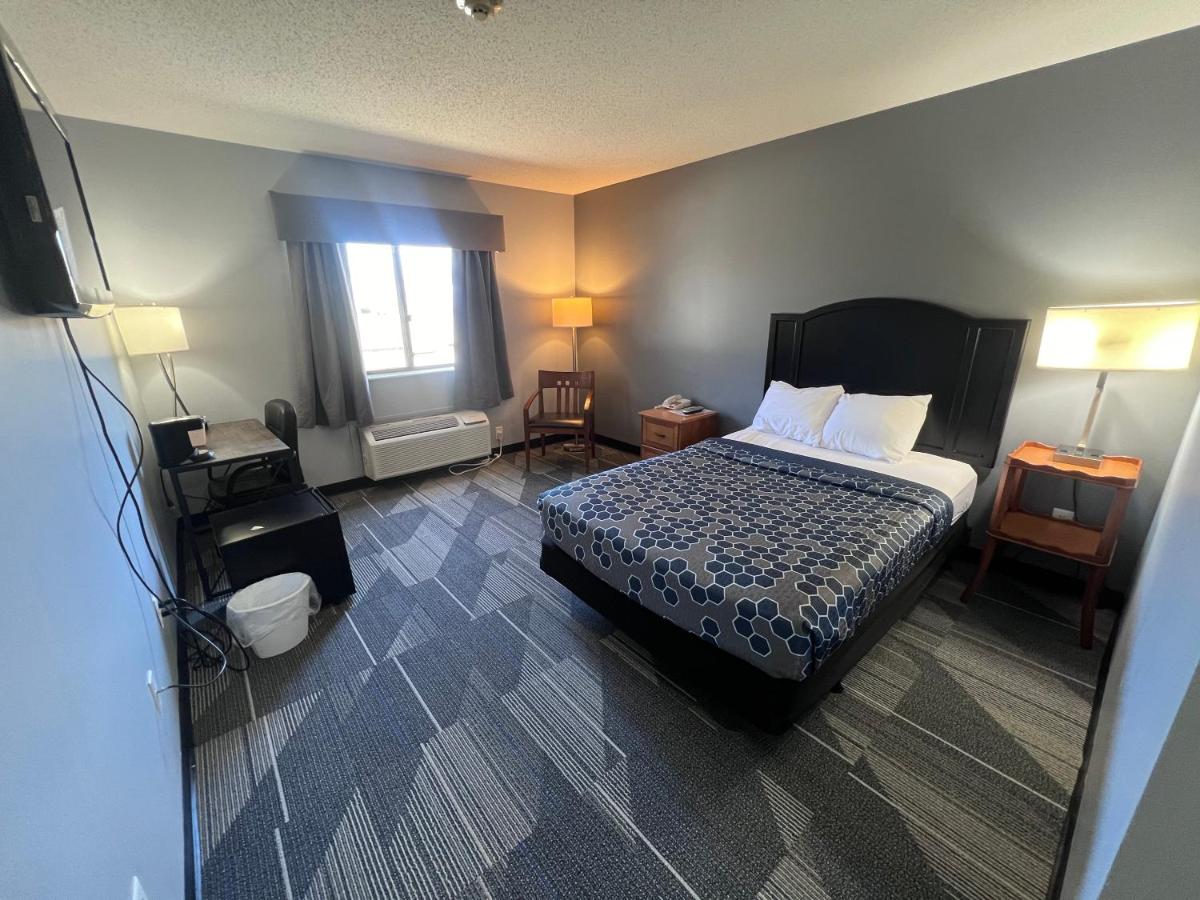 | American Inn and Suites Ionia