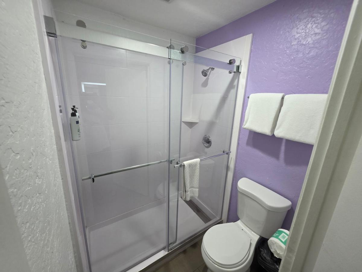 Deluxe Double Room at The Aqua Pacific Hotel