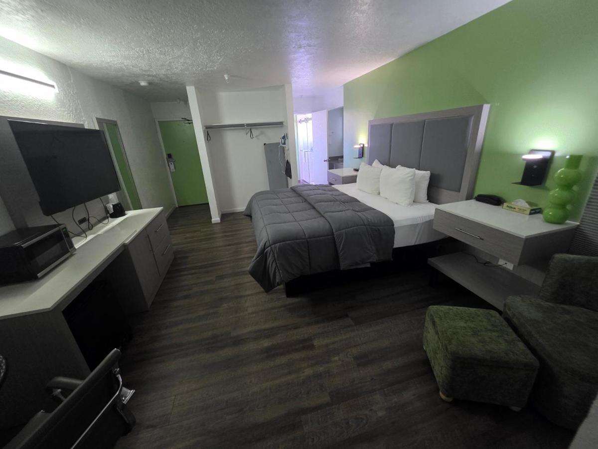 King Suite at The Aqua Pacific Hotel