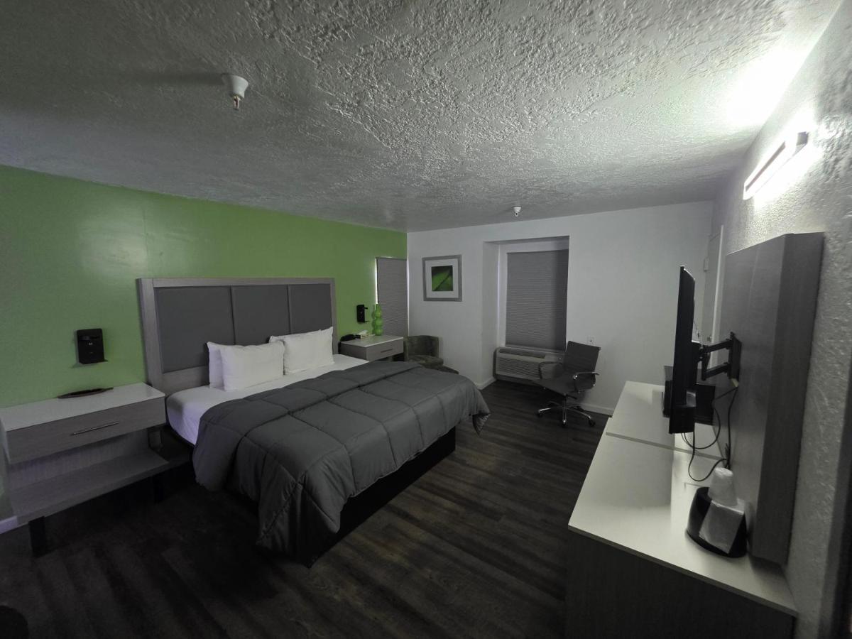 King Suite at The Aqua Pacific Hotel