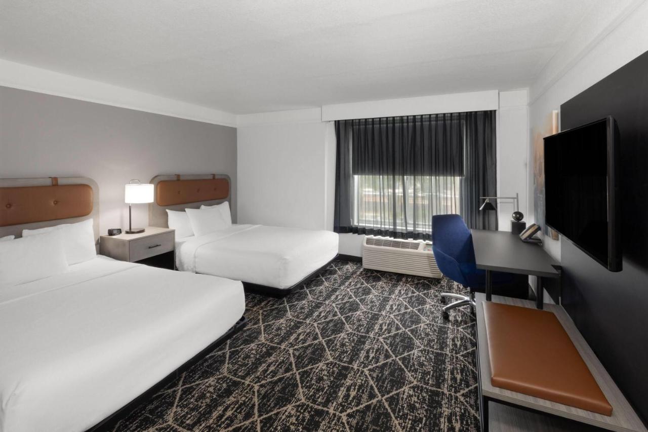 Double Room with Two Double Beds - Disability Access at La Quinta Inn & Suites by Wyndham Houston Bush IAH South