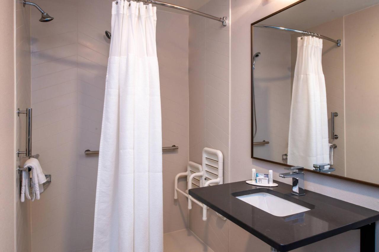 | Fairfield Inn & Suites High Point Archdale