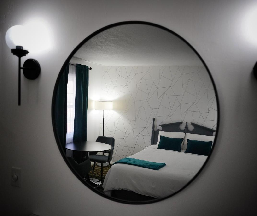 | Pilgrim Inn
