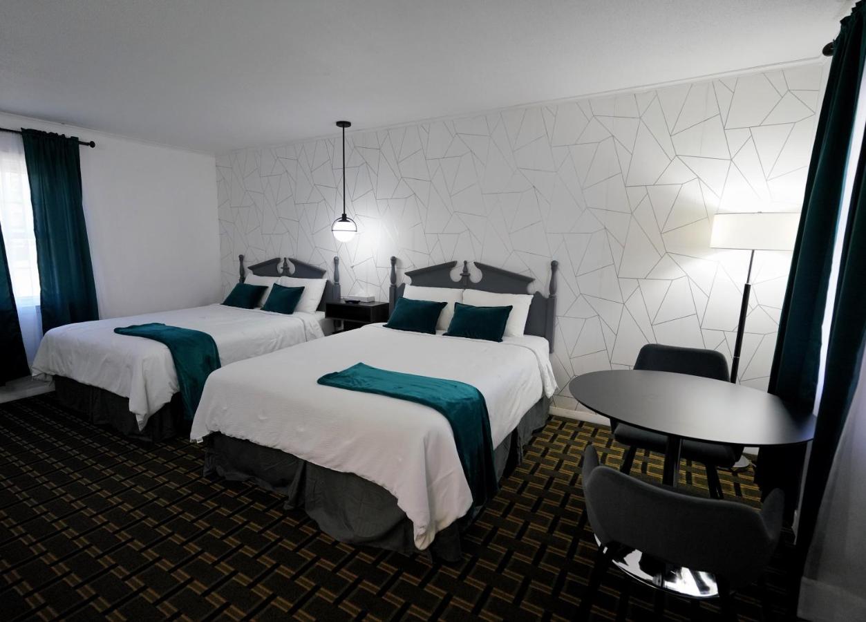 | Pilgrim Inn