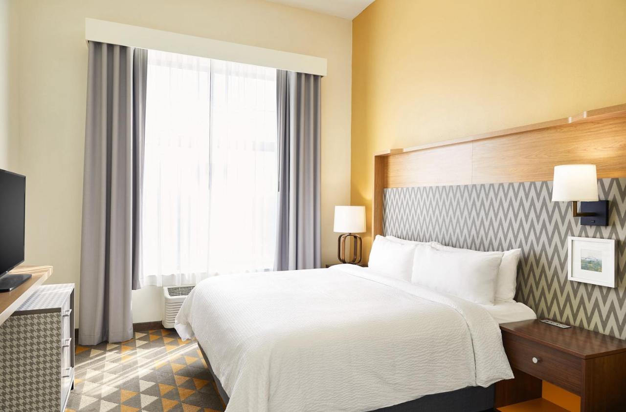 King Room with Sofa Bed at Holiday Inn Hotel & Suites Madison West - Middleton by IHG