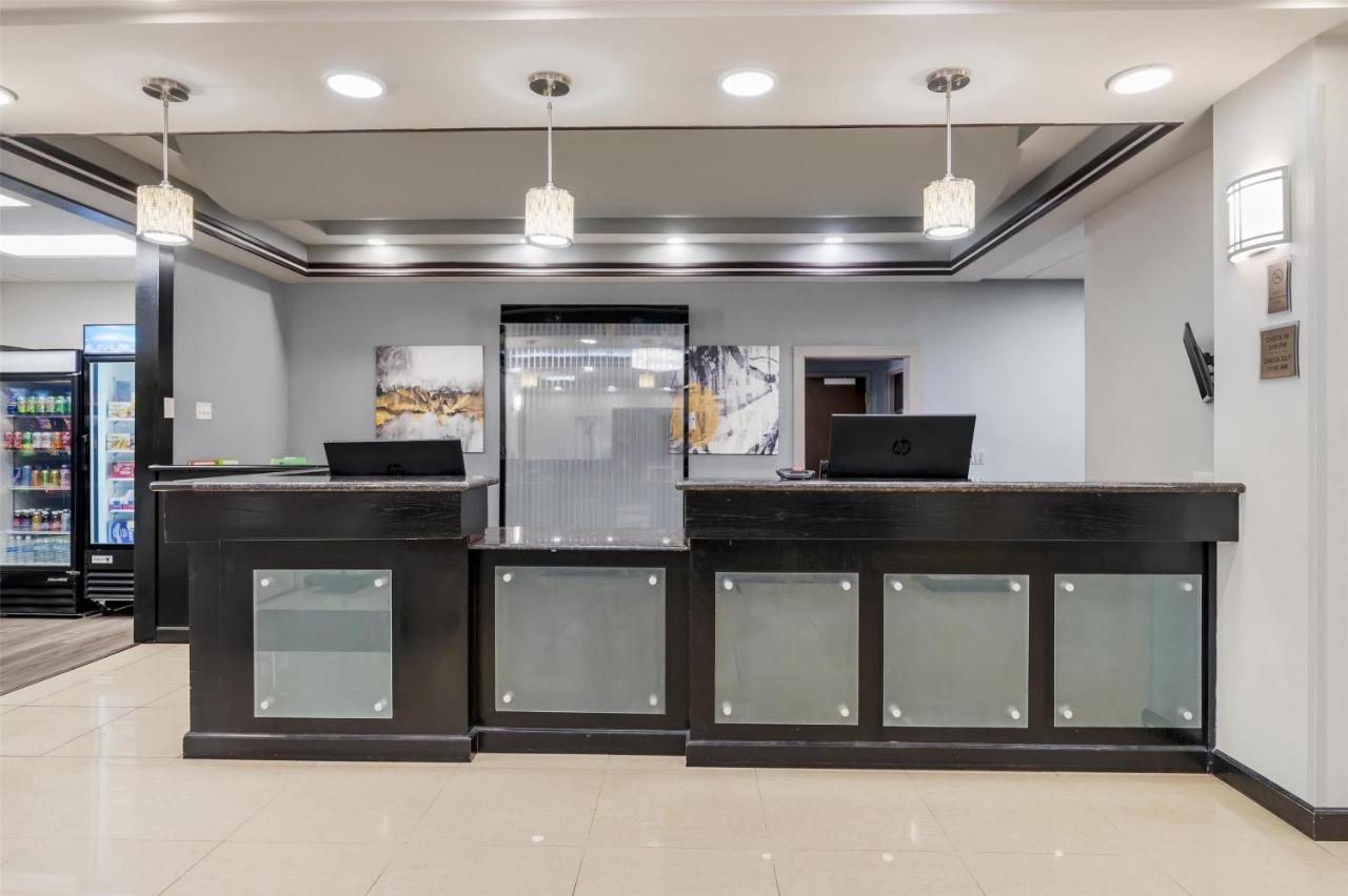 | Best Western Plus JFK Inn & Suites