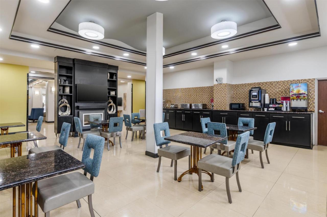 | Best Western Plus JFK Inn & Suites