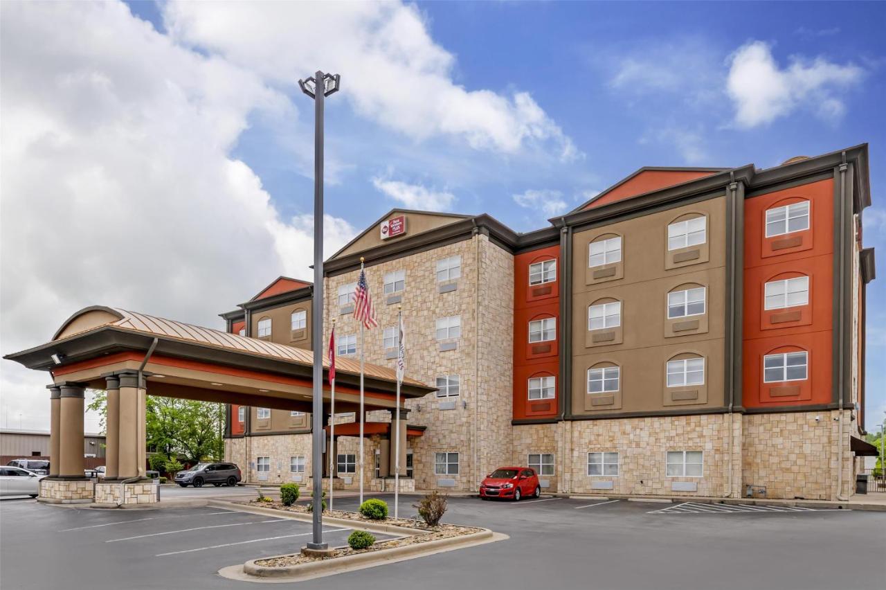 | Best Western Plus JFK Inn & Suites