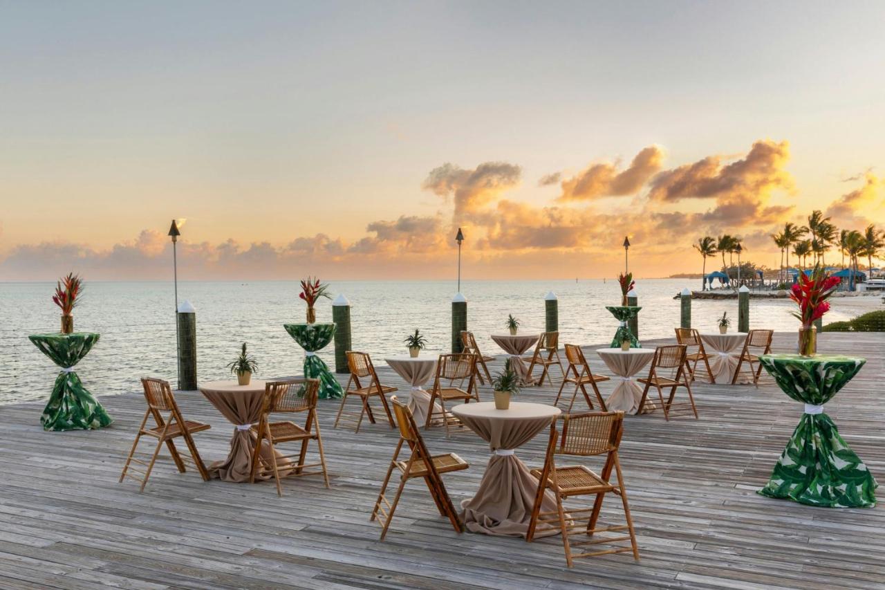 Postcard Inn Beach Resort & Marina