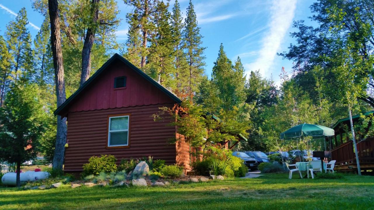 | Yosemite Riverside Inn