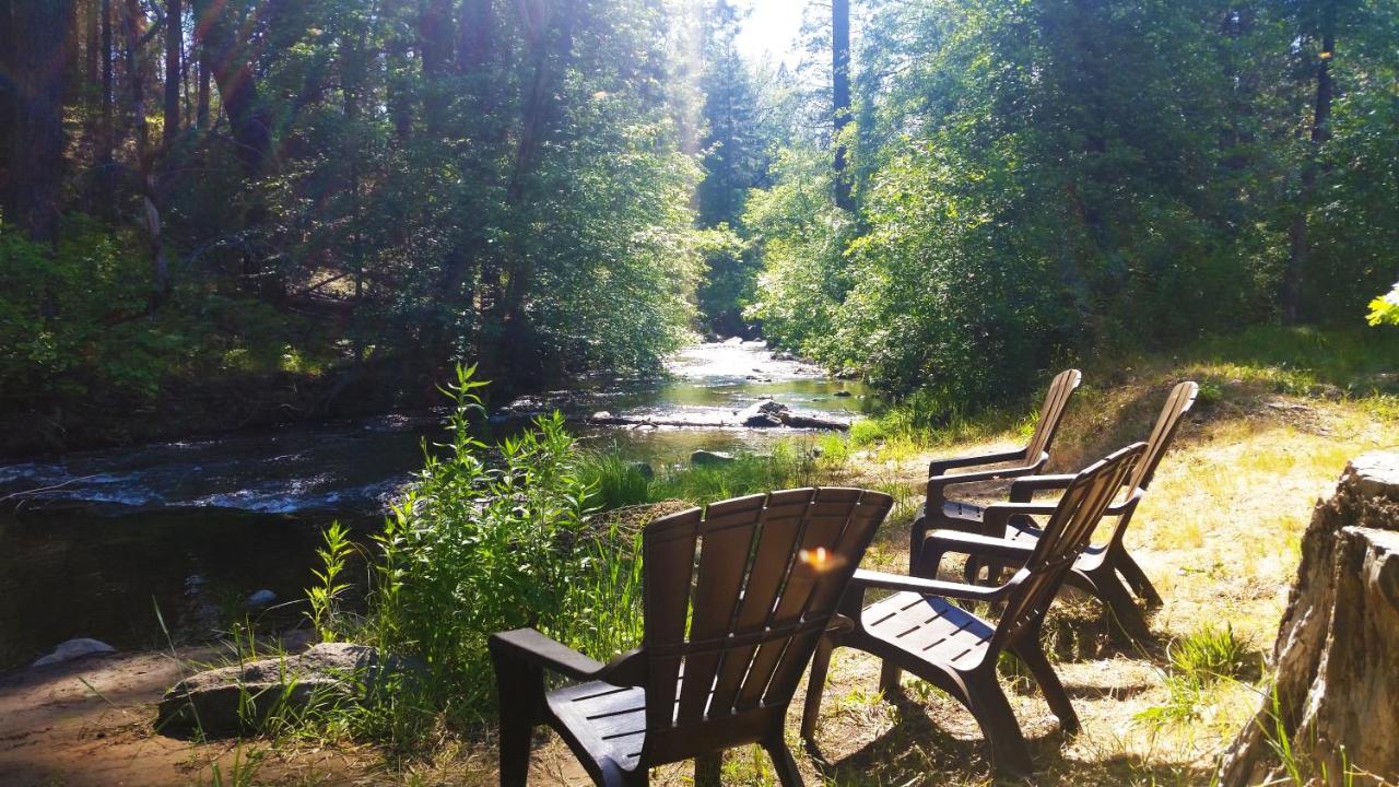 | Yosemite Riverside Inn