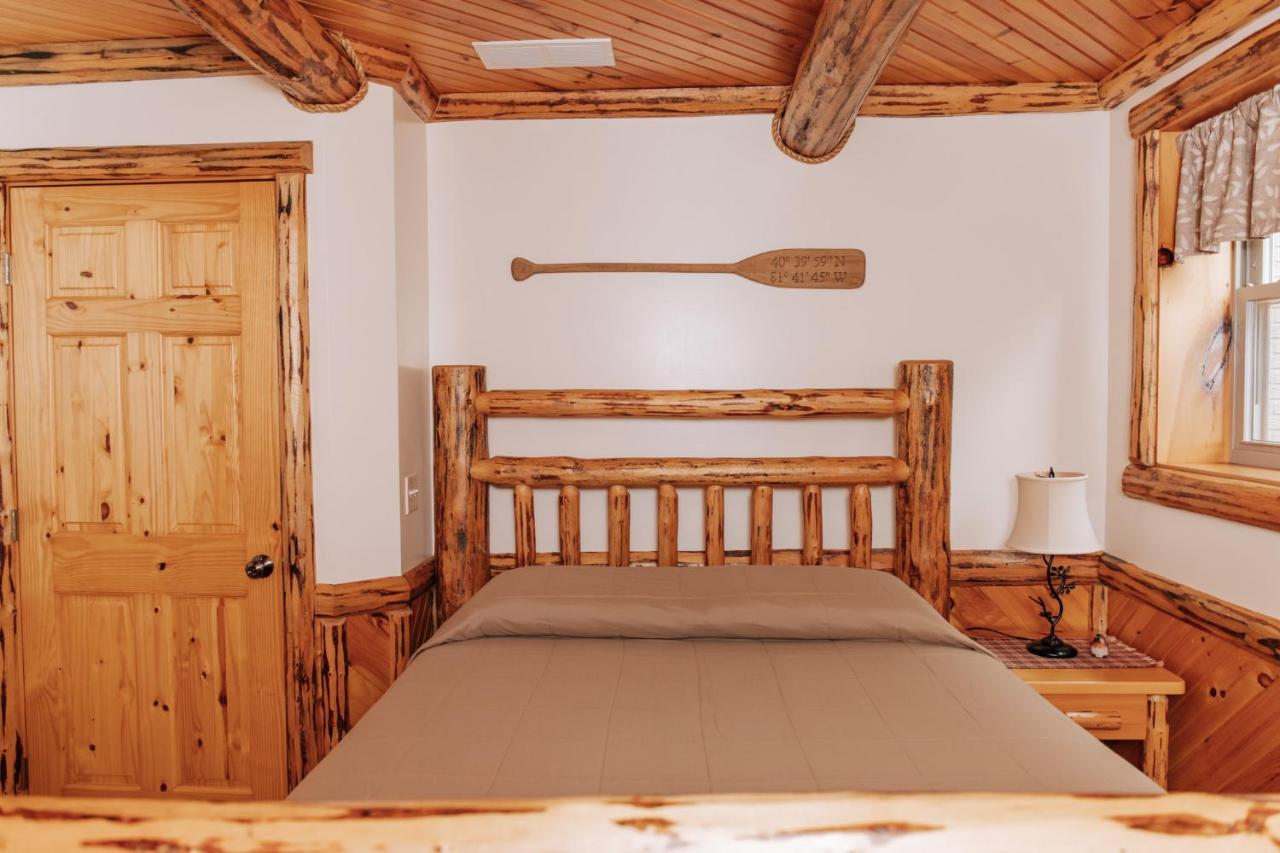 | Sojourner's Lodge & Log Cabin Suites