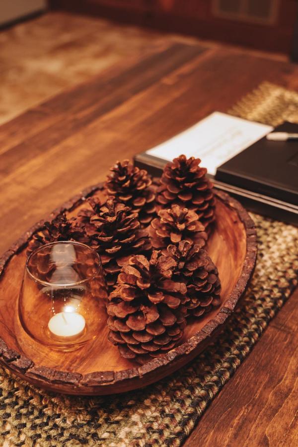 | Sojourner's Lodge & Log Cabin Suites