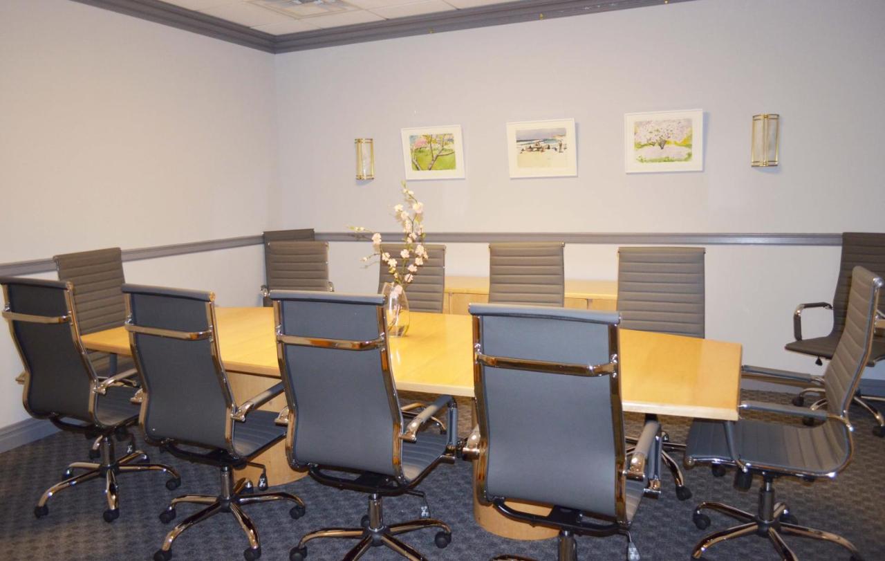 | Southampton Inn