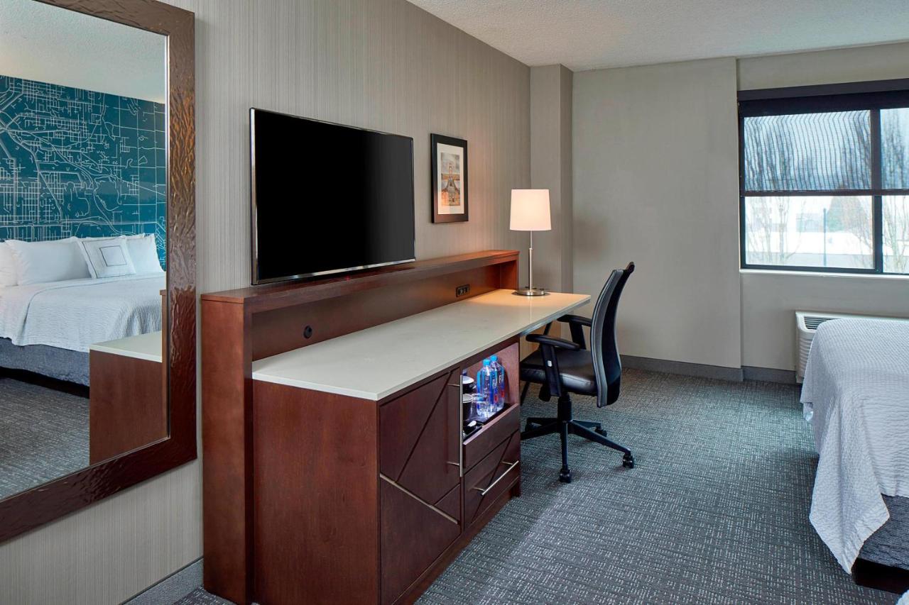 Queen Room with Two Queen Beds and Roll-in Shower - Mobility Accessible at Courtyard Portland Downtown/Convention Center