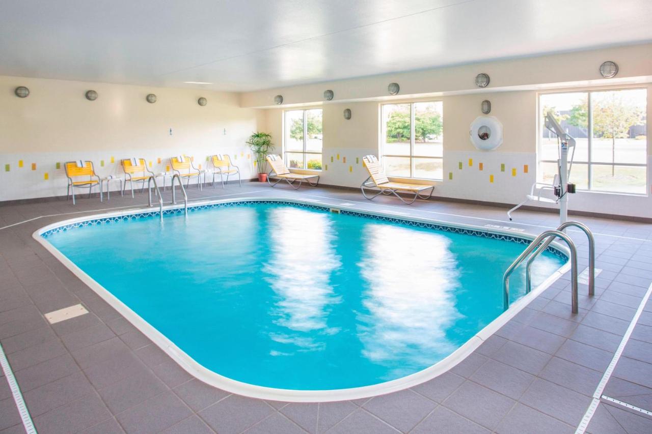 | Fairfield Inn & Suites Chicago Tinley Park