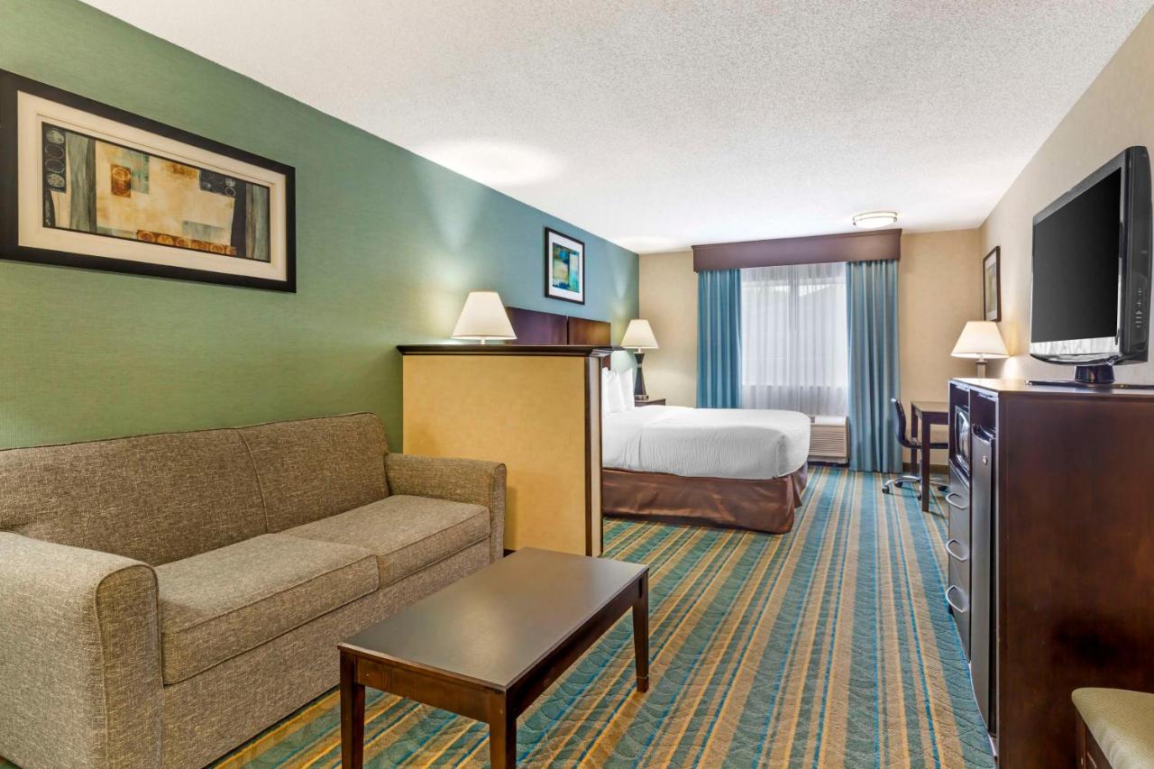| Best Western Plus Berkshire Hills Inn & Suites