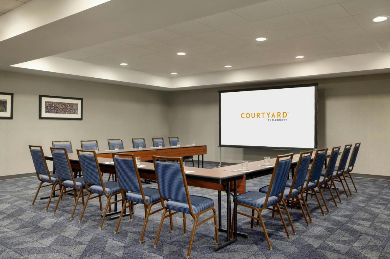 | Courtyard Greenville