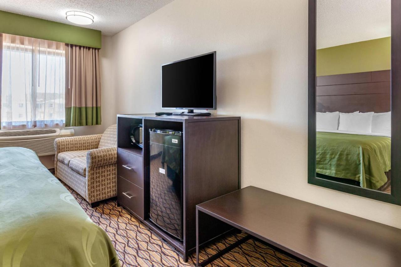 Standard King Room with Sofa Bed - Non-Smoking at Quality Inn New London