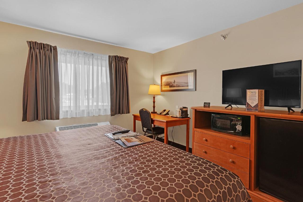 | Bowman Lodge & Convention Center