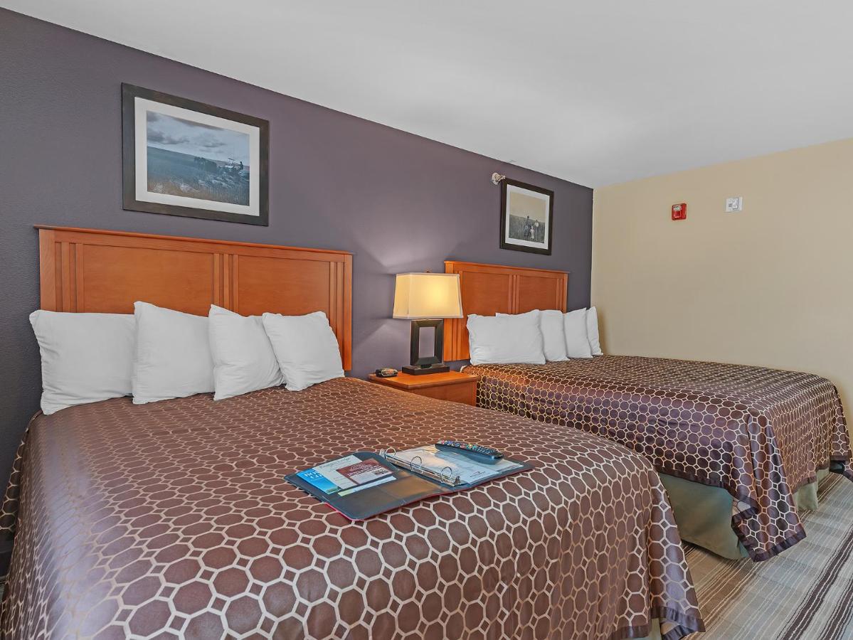 | Bowman Lodge & Convention Center