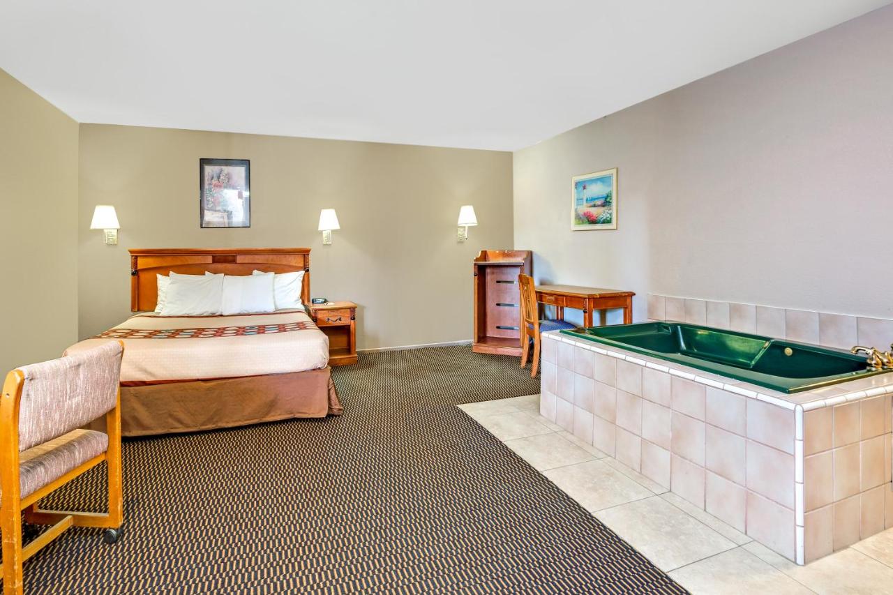 King Studio Suite - Non-Smoking at Super 8 by Wyndham Upland Ontario CA