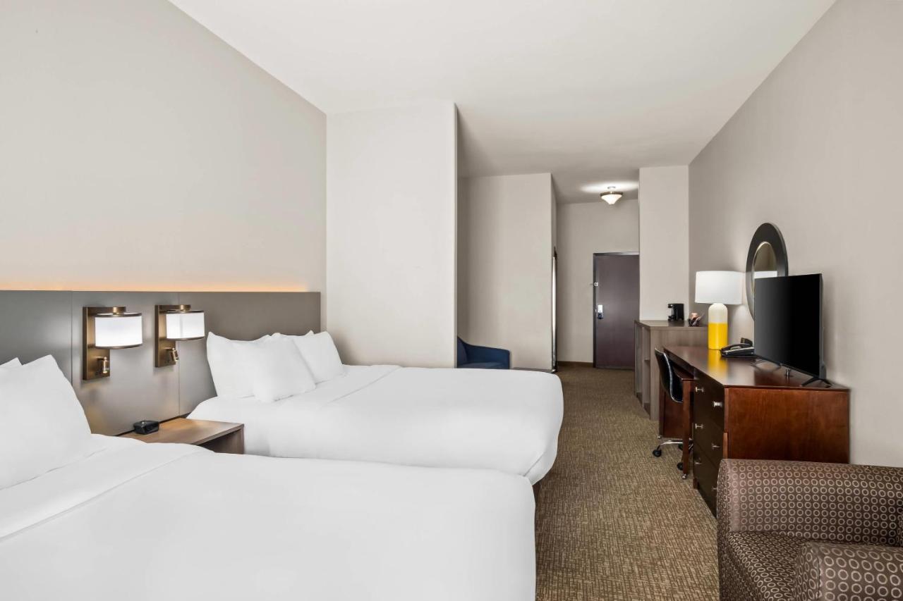 Queen Suite with Two Queen Beds - Non-Smoking at Comfort Suites Waxahachie - Dallas