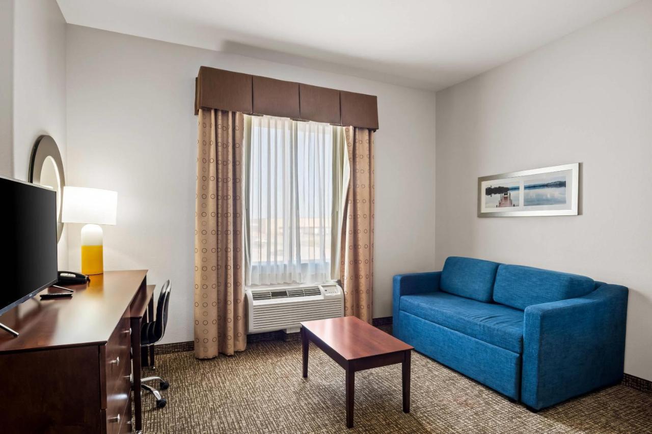 Suite with Two Double Beds - Accessible/Non-Smoking at Comfort Suites Waxahachie - Dallas