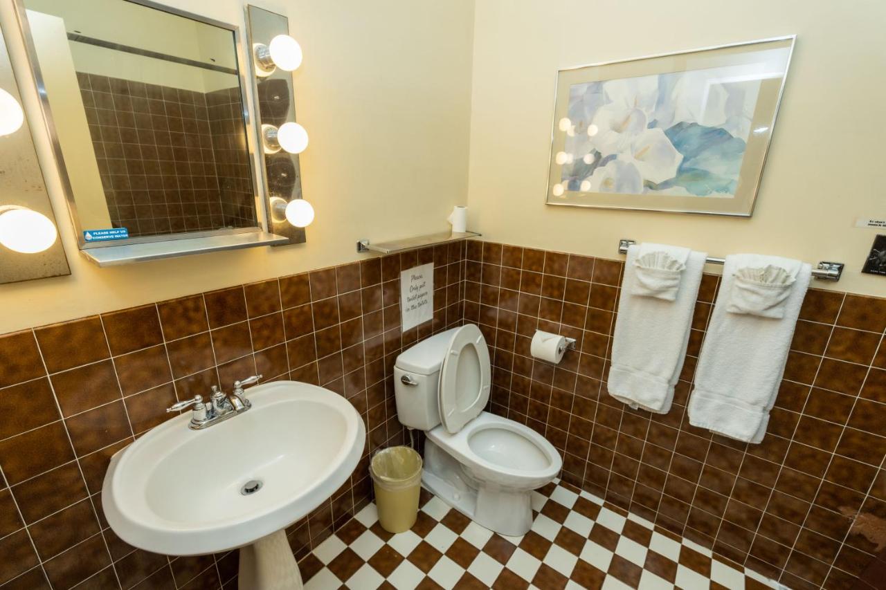 Economy Double Room at Union Hotel