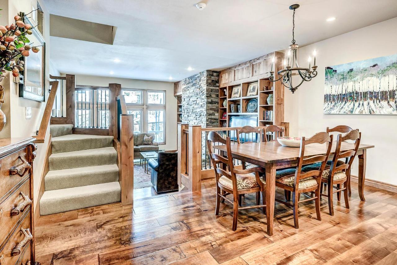 | 22 Highlands Townhomes