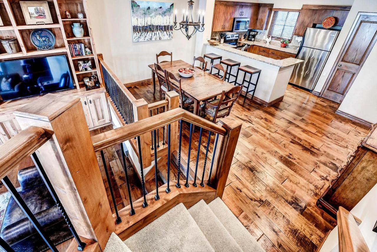 | 22 Highlands Townhomes