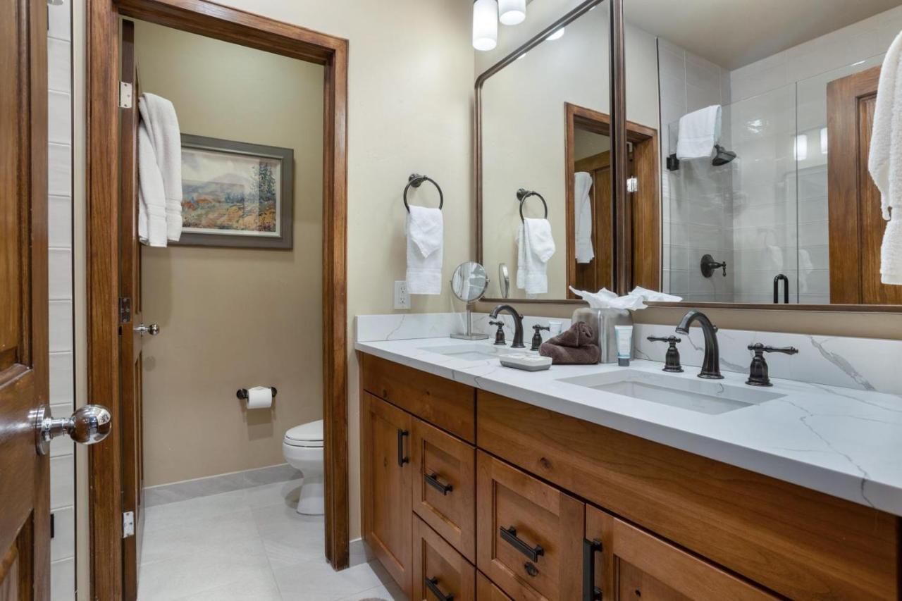 | 22 Highlands Townhomes