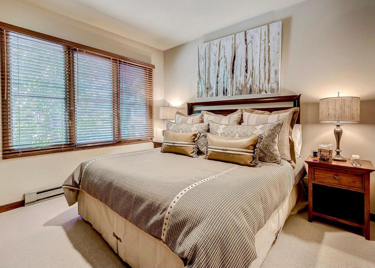 | 22 Highlands Townhomes