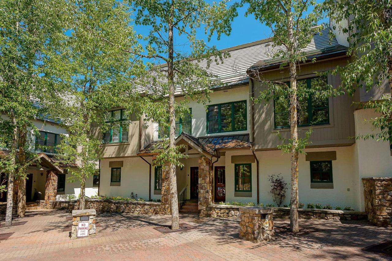 | 22 Highlands Townhomes