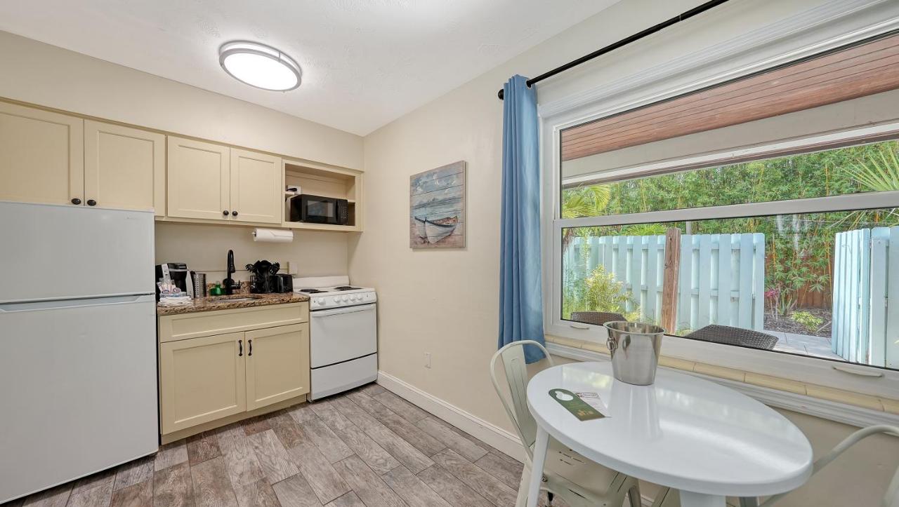 Siesta Courtyard Suites at Siesta Key Palms Resort