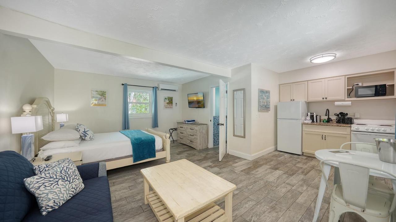 Siesta Courtyard Suites at Siesta Key Palms Resort