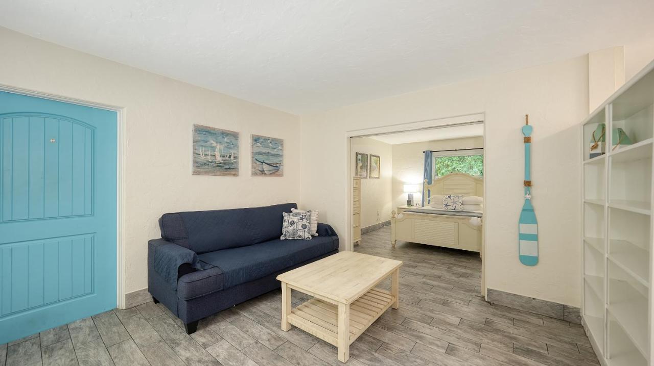 Key Courtyard Suites at Siesta Key Palms Resort