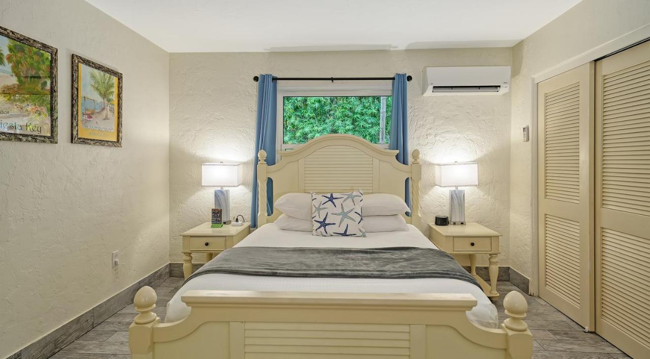 Key Courtyard Suites at Siesta Key Palms Resort