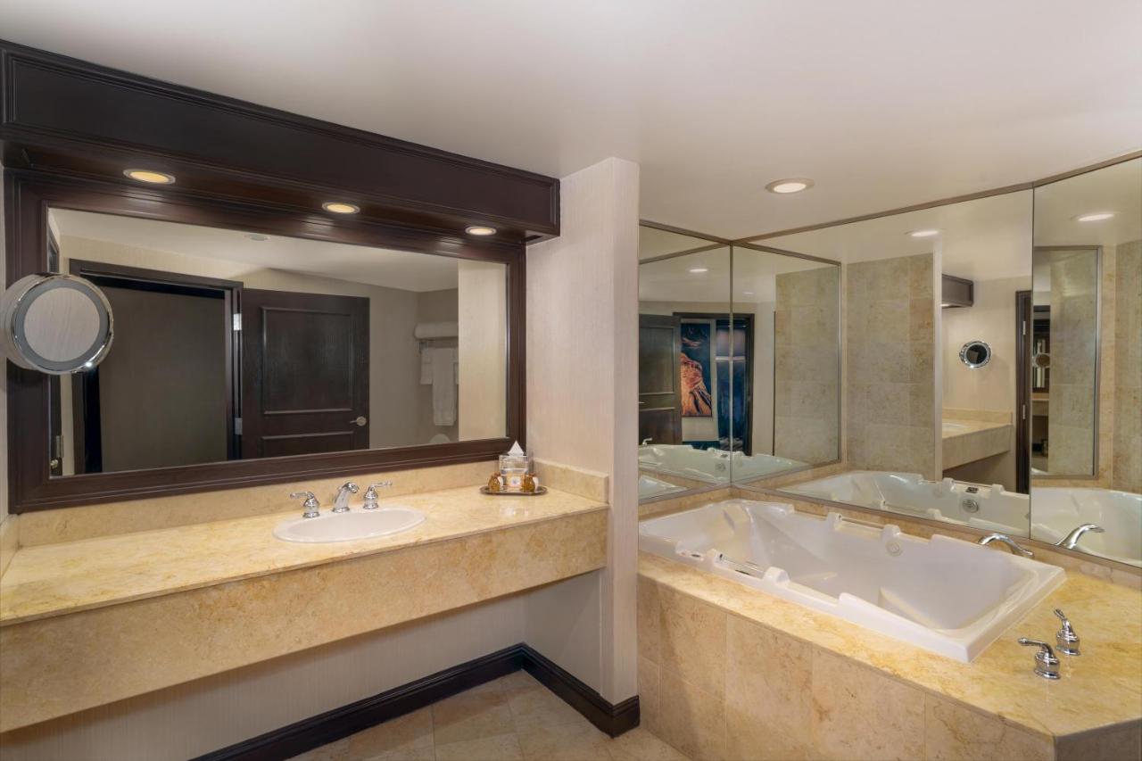 | Treasure Island – TI Las Vegas Hotel Casino, a Radisson Hotel