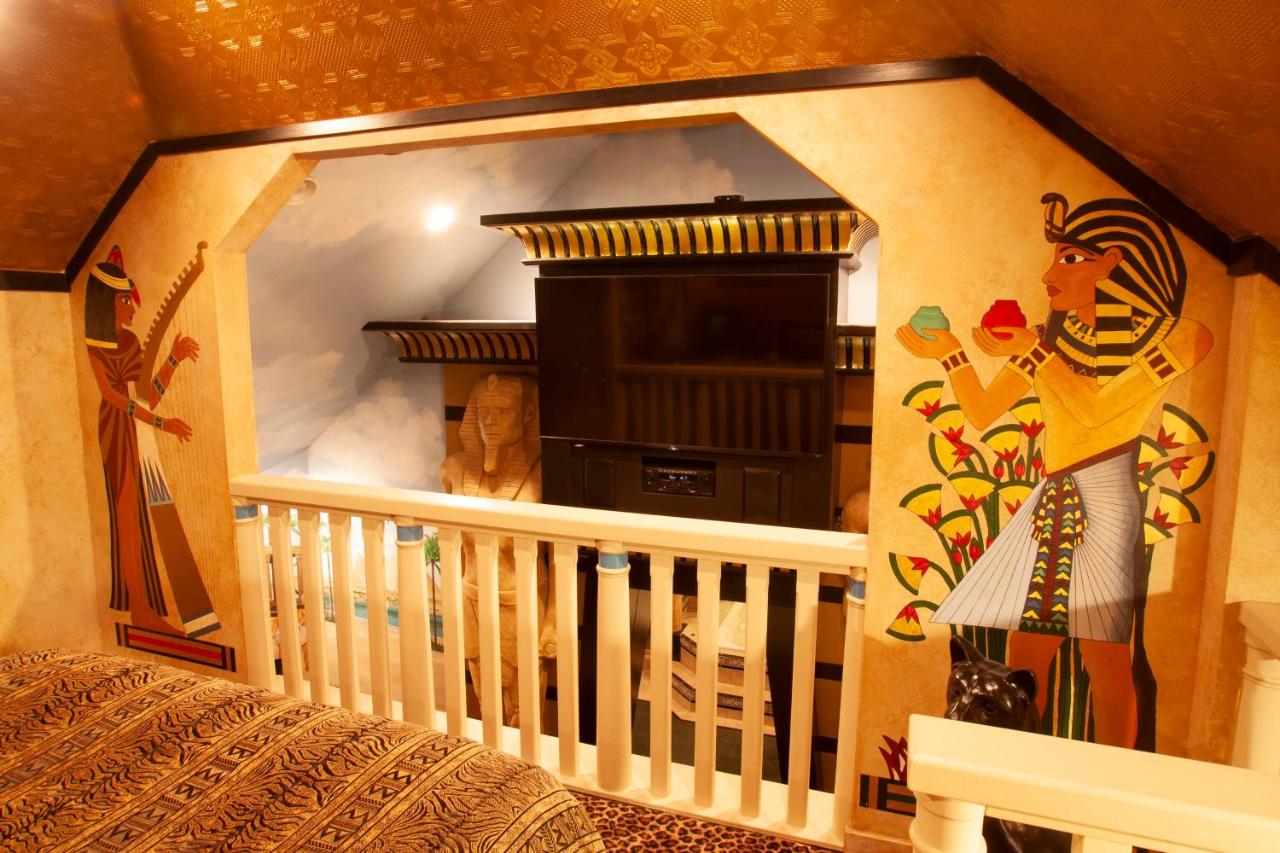  | Black Swan Inn Luxurious Theme Rooms