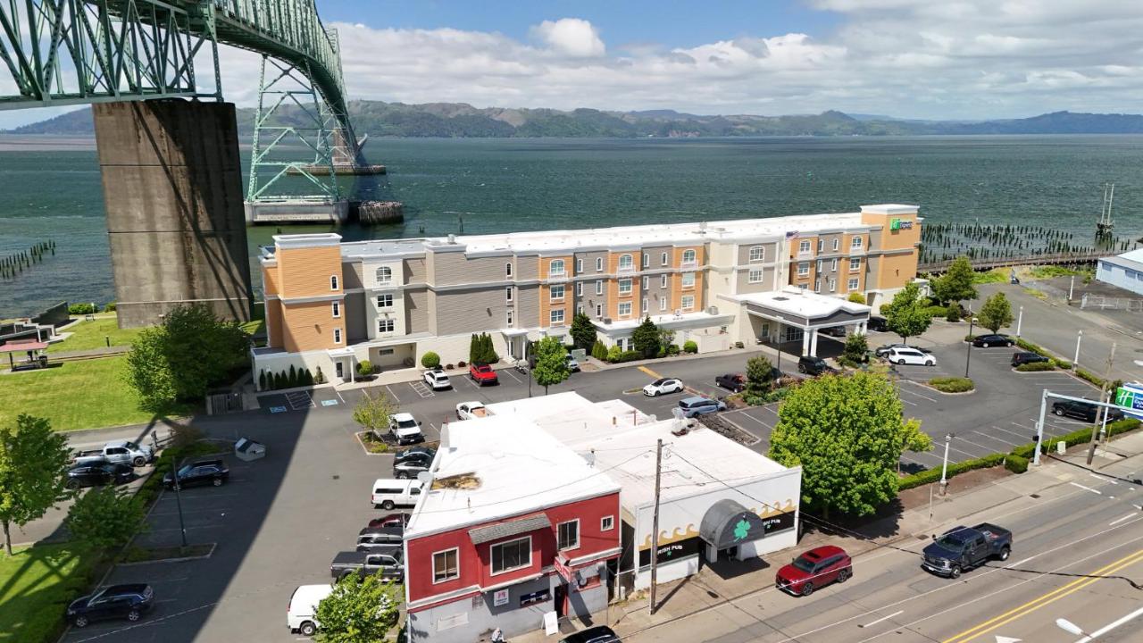| Holiday Inn Express Hotel & Suites Astoria, an IHG Hotel