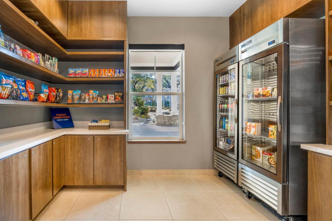 | Holiday Inn Express Hotel & Suites Astoria, an IHG Hotel