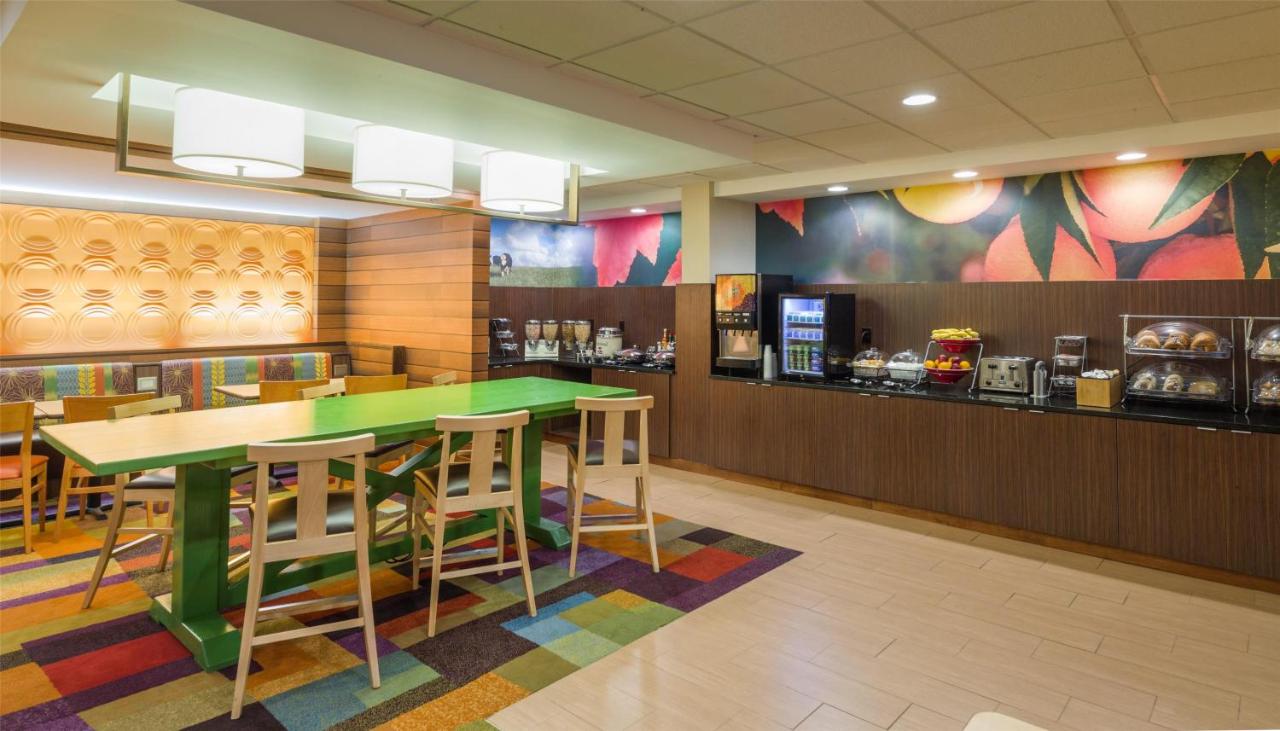 | Fairfield Inn by Marriott Allentown Bethlehem/Lehigh Airport