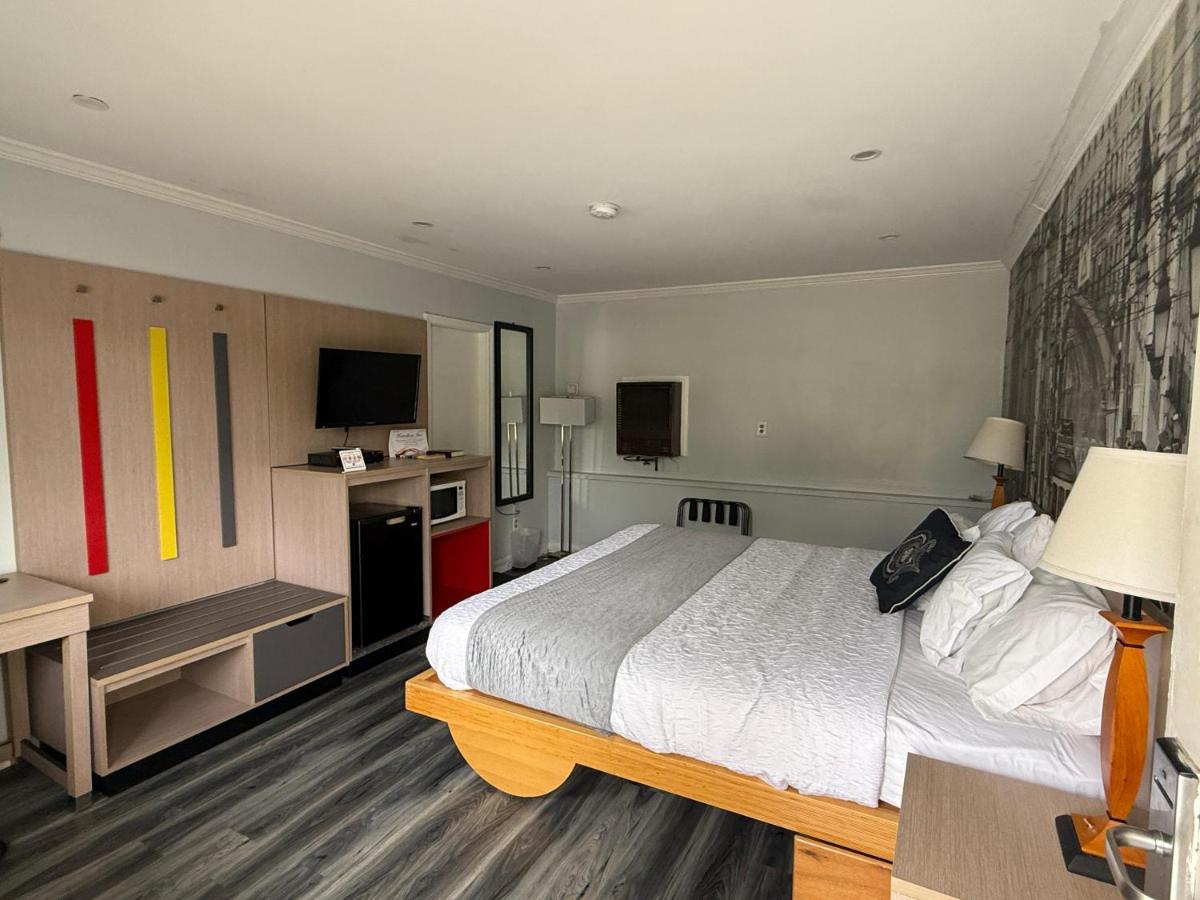 | Hamilton Inn Sturbridge