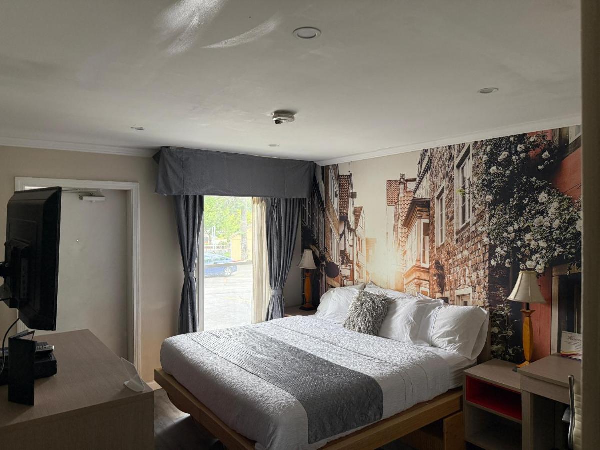| Hamilton Inn Sturbridge
