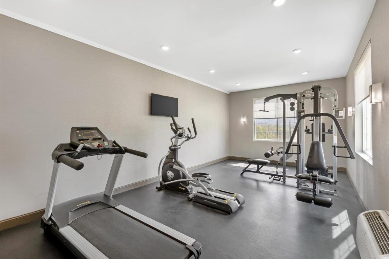  | Best Western Cooperstown Inn & Suites