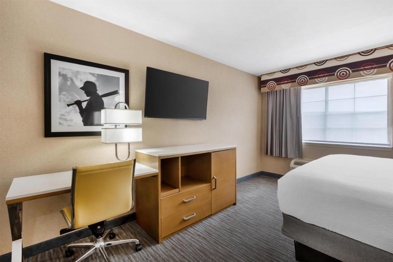  | Best Western Cooperstown Inn & Suites