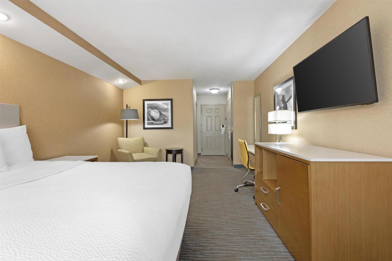  | Best Western Cooperstown Inn & Suites