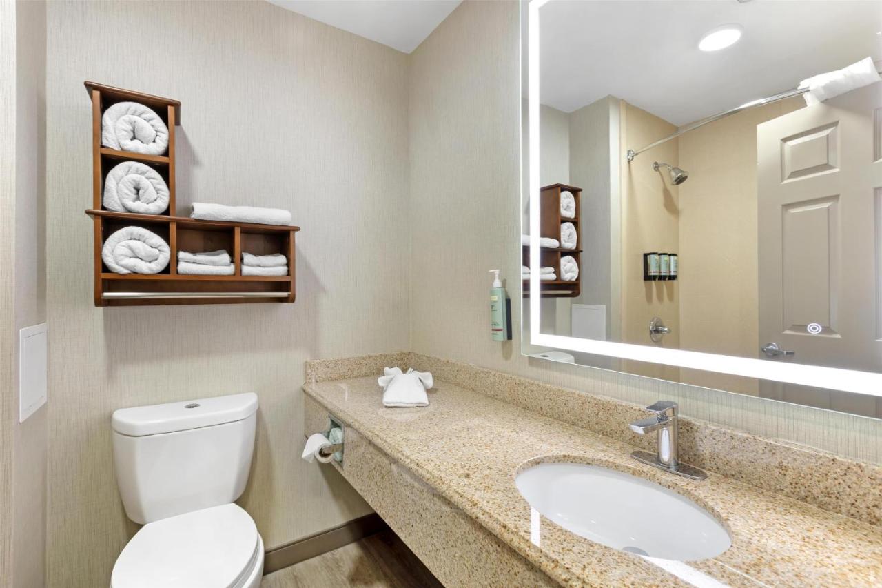  | Best Western Cooperstown Inn & Suites