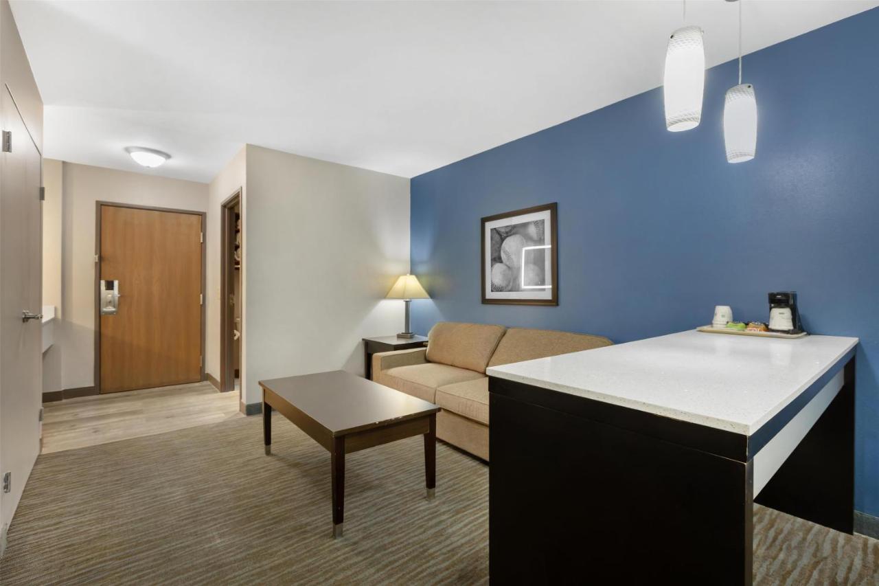  | Best Western Cooperstown Inn & Suites